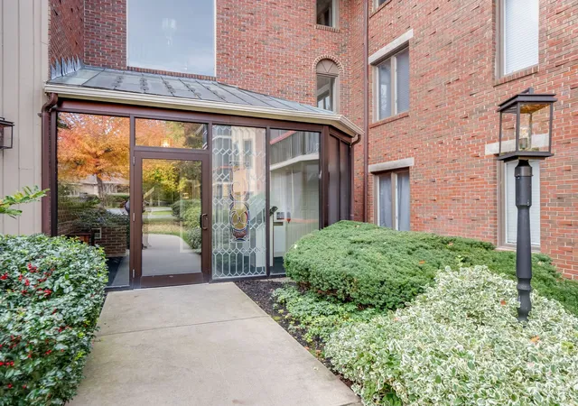 Photo 2 of Sale Pending at 770 Salisbury St #311, Worcester, MA 01609 | MLS# 73570675 | Listing updated on 2026-09-29
