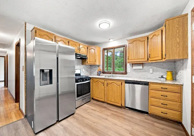 Photo 3 of Single family home for sale at 460 Shaker Rd, Westfield, MA 01085 | MLS# 73571936 | Listing updated on 2026-09-08