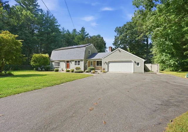 Photo 1 of Single family home for sale at 1105 Stony Hl Rd, Wilbraham, MA 01095 | MLS# 73580156 | Listing updated on 2026-10-18