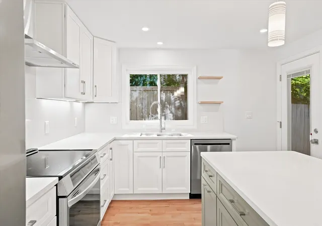Photo 3 of Single family home for sale at 8 Wilmington Rd, Burlington, MA 01803 | MLS# 73574810 | Listing updated on 2026-09-15