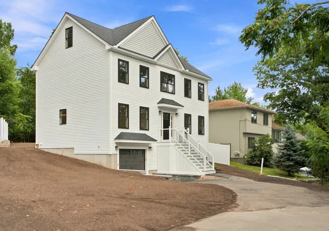 Photo 2 of Sale Pending at 305 Ridge St, Arlington, MA 02474 | MLS# 73575334 | Listing updated on 2026-09-15