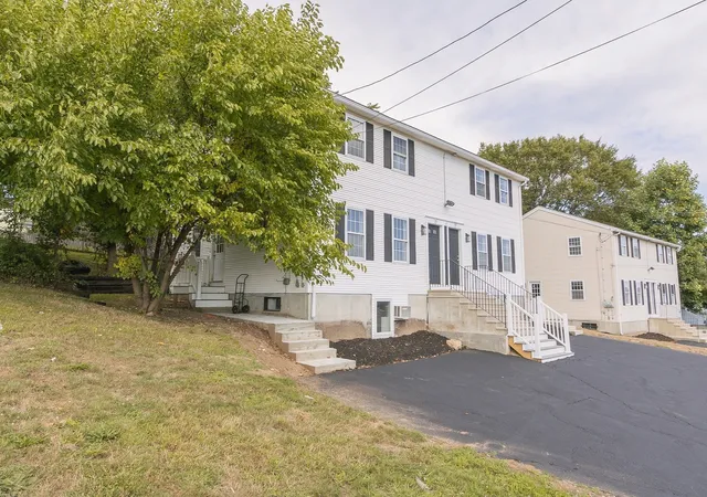 Photo 2 of Single family home for sale at 28a Boylston St, Worcester, MA 01605 | MLS# 73579793 | Listing updated on 2026-09-22