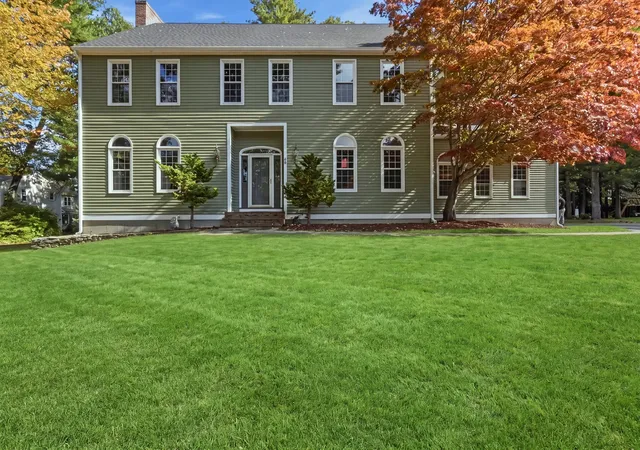 Single family home for sale at 46 Barnard Rd, Marlborough, MA 01752 | MLS# 73589116