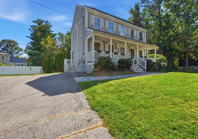 Photo 3 of Single family home for sale at 305 Mount Vernon St, Fitchburg, MA 01420 | MLS# 73570503 | Listing updated on 2026-09-13