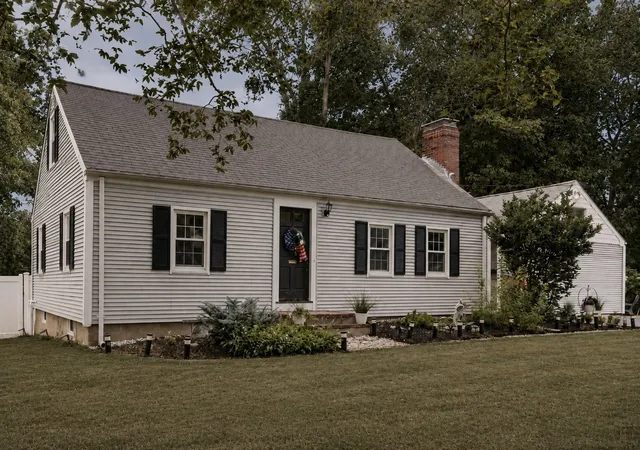 Photo 1 of Single family home for sale at 25 Moynihan, South Hamilton, MA 01982 | MLS# 73572473 | Listing updated on 2026-09-10