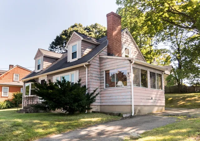 Photo 3 of Sale Pending at 17 Galen St, Waltham, MA 02451 | MLS# 73574323 | Listing updated on 2026-09-16