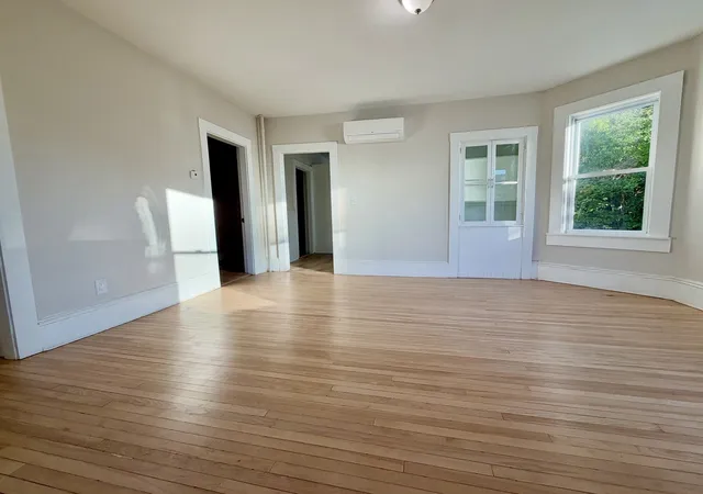 Listing Photo 4 - Condo for sale in building located at 106 County St, Attleboro, MA 02744