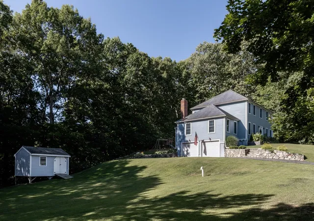 Photo 3 of Sale Pending at 4 Chestnut St, Ipswich, MA 01938 | MLS# 73571458 | Listing updated on 2026-09-23