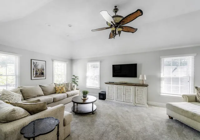 Photo 4 of Sale Pending at 4 Chestnut St, Ipswich, MA 01938 | MLS# 73571458 | Listing updated on 2026-09-23