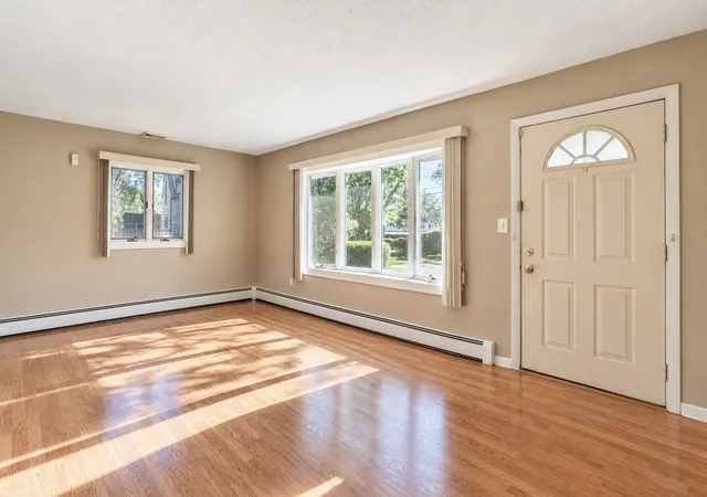 Photo 3 of Single family home for sale at 297 Bakerville Rd, South Dartmouth, MA 02748 | MLS# 73589355 | Listing updated on 2026-10-27