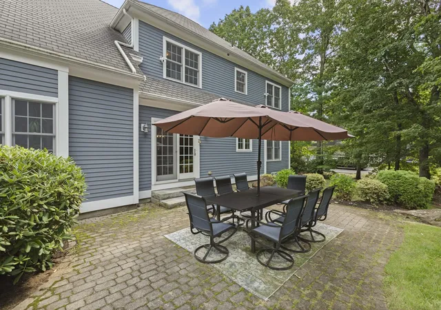 Photo 4 of Single family home for sale at 8 Wildewood Dr, Paxton, MA 01612 | MLS# 73575604 | Listing updated on 2026-09-19