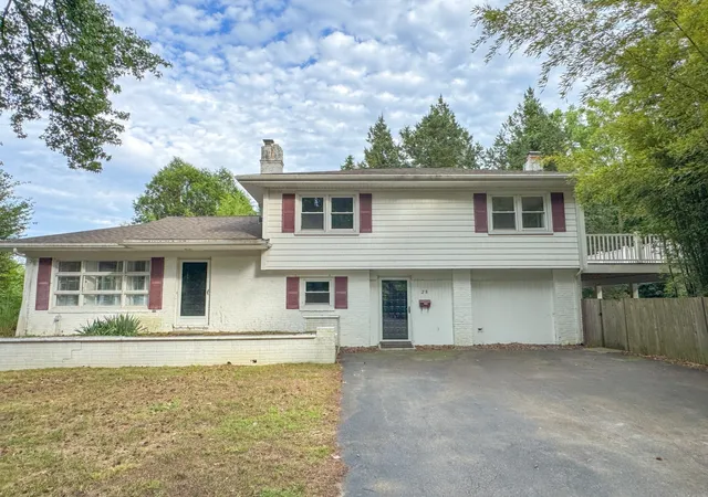 Single family home for sale at 28 Hl Top Dr, East Greenwich, RI 02818 | MLS# 73575545