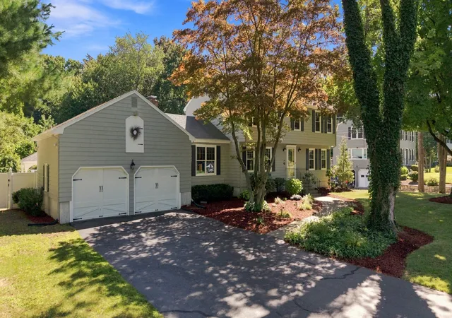 Photo 3 of Single family home for sale at 4 Portmore Ln, Framingham, MA 01702 | MLS# 73574949 | Listing updated on 2026-09-14