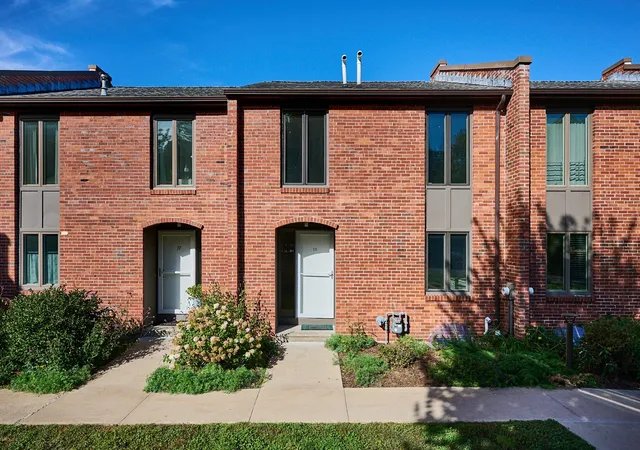 Photo 3 of Condo for sale at 16 Bedford Ct #16, Amherst, MA 01002 | MLS# 73581899 | Listing updated on 2026-10-15