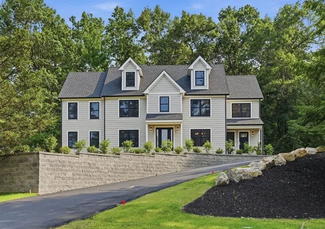 Photo 2 of Single family home for sale at 20 Main St, Boxford, MA 01921 | MLS# 73576124 | Listing updated on 2026-09-15