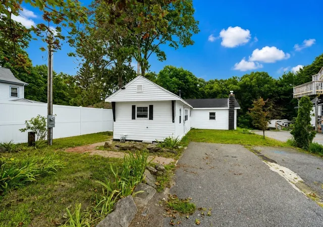 Photo 1 of Manufactured home for sale at 163 Highland St, Clinton, MA 01510 | MLS# 73573322 | Listing updated on 2026-09-14