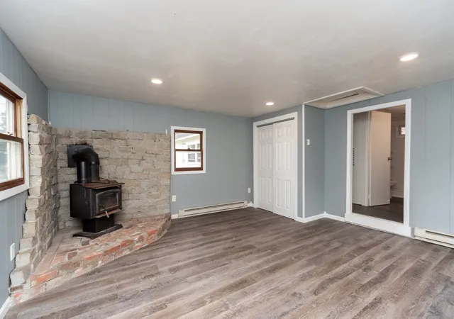 Photo 4 of Manufactured home for sale at 163 Highland St, Clinton, MA 01510 | MLS# 73573322 | Listing updated on 2026-09-14