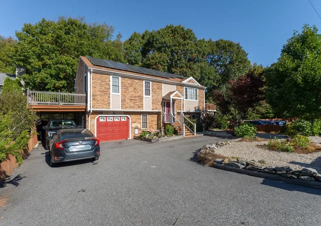 Photo 3 of Single family home for sale at 769 New Plainville Rd, North Dartmouth, MA 02747 | MLS# 73579843 | Listing updated on 2026-10-25