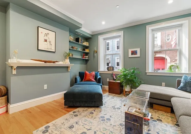 Photo 3 of Sale Pending at 33 Winthrop St #1, Charlestown, MA 02129 | MLS# 73573274 | Listing updated on 2026-09-18