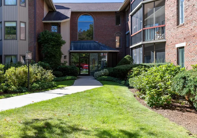 Photo 2 of Condo for sale at 770 Salisbury St #319, Worcester, MA 01609 | MLS# 73579426 | Listing updated on 2026-10-12
