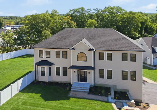 Photo 2 of Single family home for sale at 2 Berthold St, Saugus, MA 01906 | MLS# 73574743 | Listing updated on 2026-09-13
