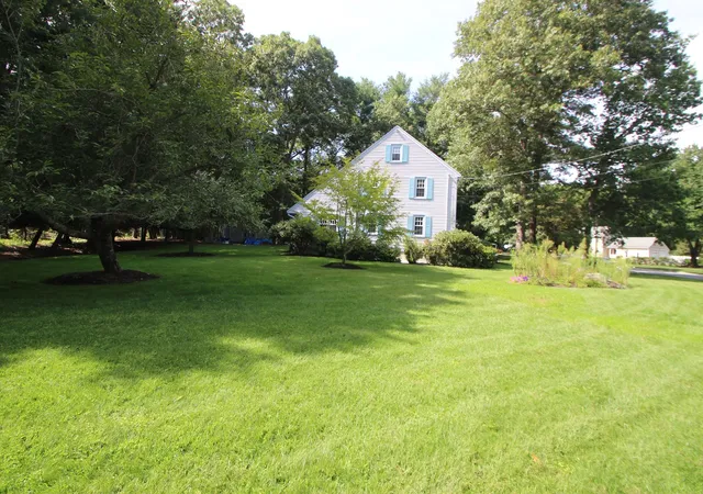 Photo 3 of Single family home for sale at 125 Boxwood Ln, Bridgewater, MA 02324 | MLS# 73571914 | Listing updated on 2026-09-28