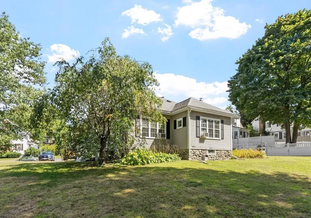 Photo 2 of Single family home for sale at 713 E Merrimack St, Lowell, MA 01852 | MLS# 73574642 | Listing updated on 2026-09-13