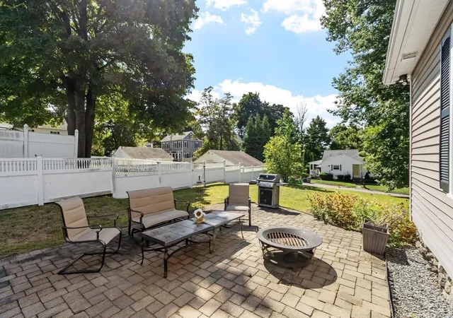 Photo 3 of Single family home for sale at 713 E Merrimack St, Lowell, MA 01852 | MLS# 73574642 | Listing updated on 2026-09-13