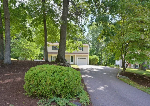 Photo 3 of Sale Pending at 21 Stagecoach Dr, Ashland, MA 01721 | MLS# 73574794 | Listing updated on 2026-09-15