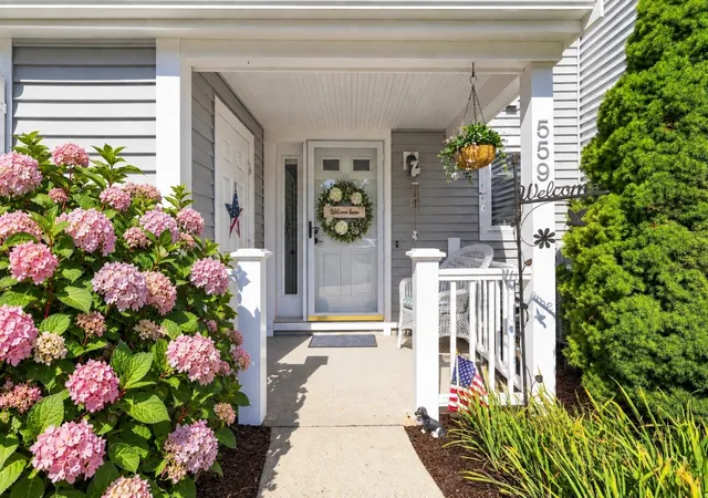 Photo 3 of Condo for sale at 559 White Cliff Dr #559, Plymouth, MA 02360 | MLS# 73575891 | Listing updated on 2026-10-07