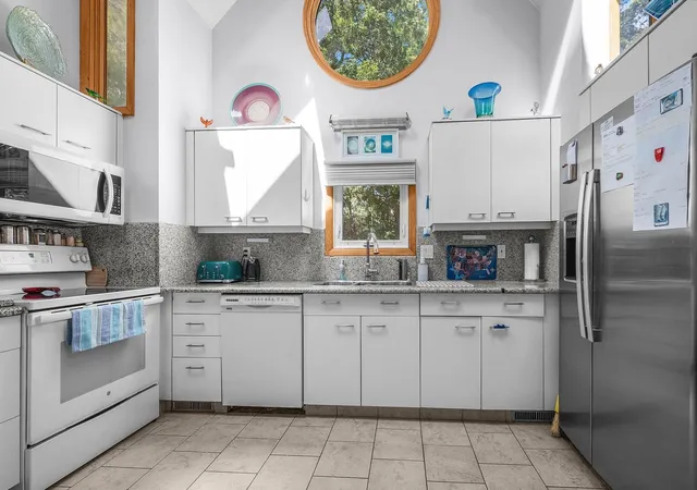 Photo 3 of Single family home for sale at 81 Lakeview Blvd, Plymouth, MA 02360 | MLS# 73574557 | Listing updated on 2026-09-13