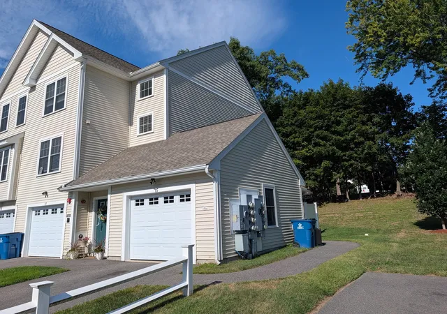 Condo for sale at 15 Bennett St #15, Nashua, NH 03064 | MLS# 73572009