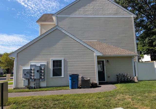 Photo 2 of Condo for sale at 15 Bennett St #15, Nashua, NH 03064 | MLS# 73572009 | Listing updated on 2026-09-08