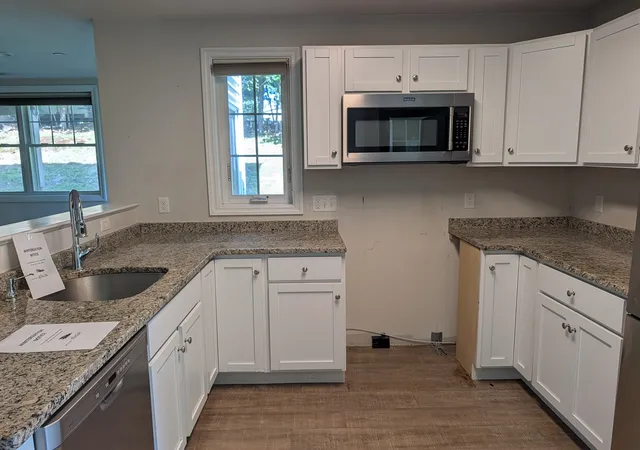 Photo 4 of Condo for sale at 15 Bennett St #15, Nashua, NH 03064 | MLS# 73572009 | Listing updated on 2026-09-08