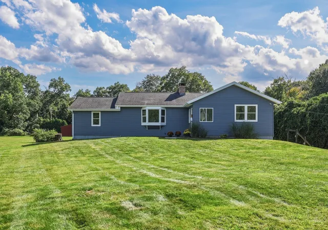 Photo 1 of Single family home for sale at 27 Huntington Rd, Hadley, MA 01035 | MLS# 73576208 | Listing updated on 2026-09-12