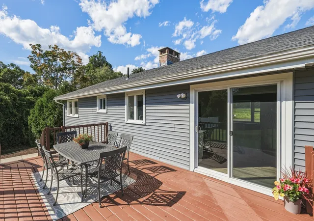 Photo 3 of Single family home for sale at 27 Huntington Rd, Hadley, MA 01035 | MLS# 73576208 | Listing updated on 2026-09-12