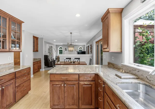 Photo 4 of Sale Pending at 28 Ashley Cir, Easthampton, MA 01027 | MLS# 73570808 | Listing updated on 2026-09-23