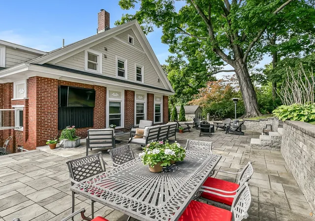 Photo 3 of Sale Pending at 30 Hale St, Beverly, MA 01915 | MLS# 73573318 | Listing updated on 2026-09-18