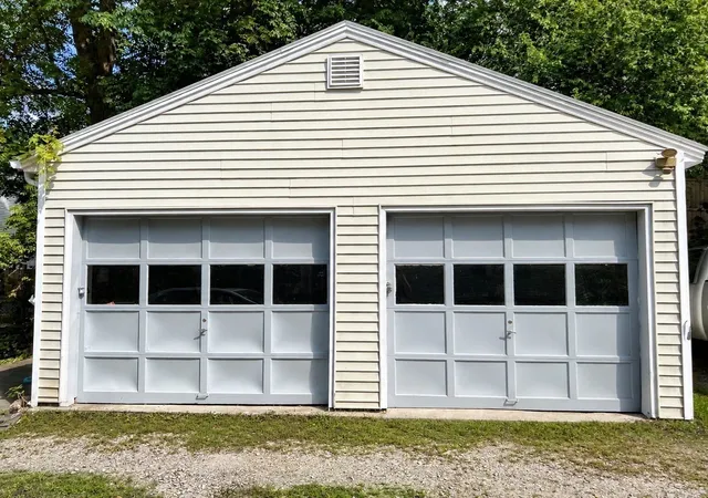Photo 4 of House for sale at 56 Water St, Southbridge, MA 01550 | MLS# 73572801 | Listing updated on 2026-09-12
