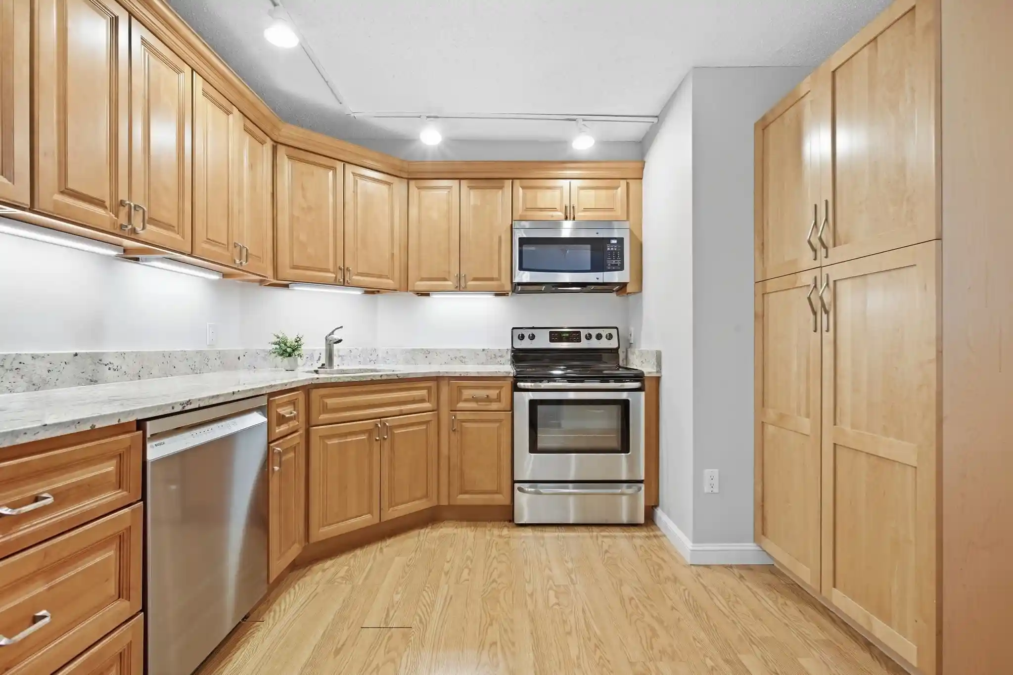 Listing Photo 1 - Condo for sale in 151 Coolidge Ave located at 151 Coolidge Ave, Watertown, MA 02472 - Unit #712