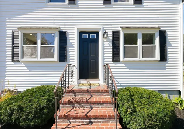Photo 3 of Sale Pending at 98 Towne Way, Marshfield, MA 02050 | MLS# 73575123 | Listing updated on 2026-09-29
