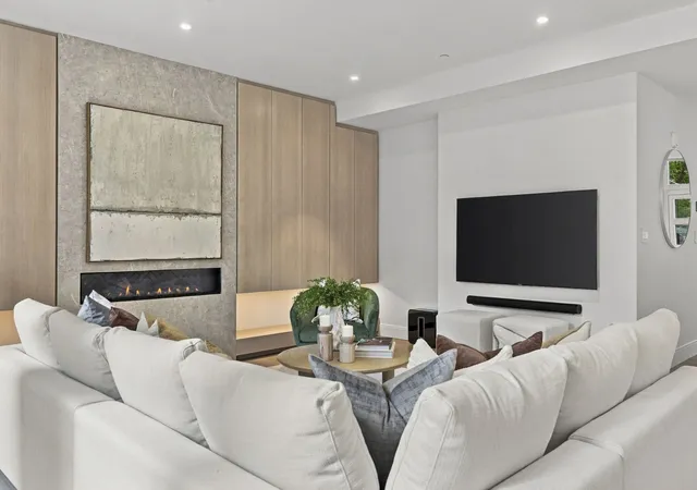 Photo 2 of Condo for sale at 291 Tappan St #291, Brookline, MA 02445 | MLS# 73586579 | Listing updated on 2026-10-09