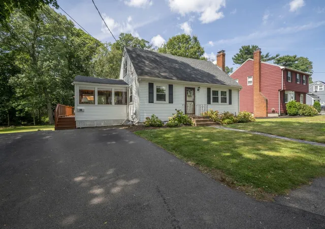 Photo 3 of Single family home for sale at 28 Sherrick Ave, Holbrook, MA 02343 | MLS# 73573616 | Listing updated on 2026-09-09