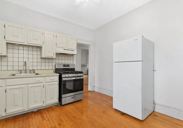 Listing Photo 5 - Condo for sale in building located at 1267 Commonwealth Ave, Boston, MA 02134 - Unit #7