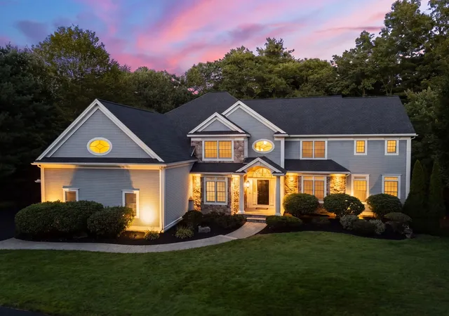 Photo 1 of Single family home for sale at 7 Turtle Crk Cir, Shrewsbury, MA 01545 | MLS# 73588219 | Listing updated on 2026-10-29