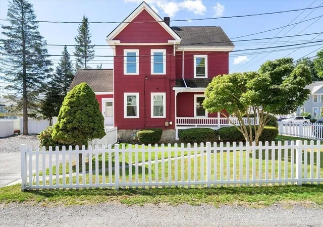 Photo 3 of Single family home for sale at 92 Alexander St, Framingham, MA 01702 | MLS# 73574912 | Listing updated on 2026-09-14