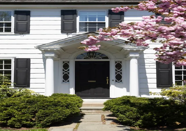 Photo 3 of Single family home for sale at 401 Heath St, Chestnut Hill, MA 02467 | MLS# 73572599 | Listing updated on 2026-09-11