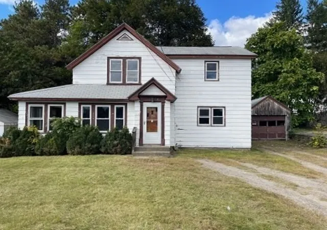 Photo 1 of Single family home for sale at 4 Cross St, South Grafton, MA 01560 | MLS# 73585568 | Listing updated on 2026-10-05