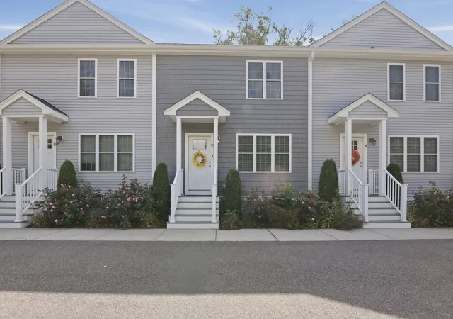 Condo for sale at 401 West St #C, East Bridgewater, MA 02333 | MLS# 73583401