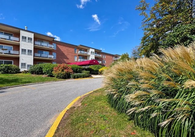 Photo 2 of Condo for sale at 57 Broadlawn Park #3A, Chestnut Hill, MA 02467 | MLS# 73582234 | Listing updated on 2026-10-04